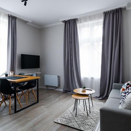 Boutique 2-Bedroom Apartment In Sofia Exterior photo